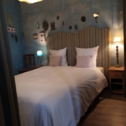 envie-de-sud-gite-chambre-hote-camargue-ferienwohnung-bnb-gaestepension-holidayrental-chambre-style-atelier-gite-bonheur