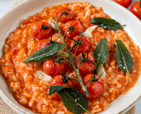 Risotto Risotto aux tomates et sauge